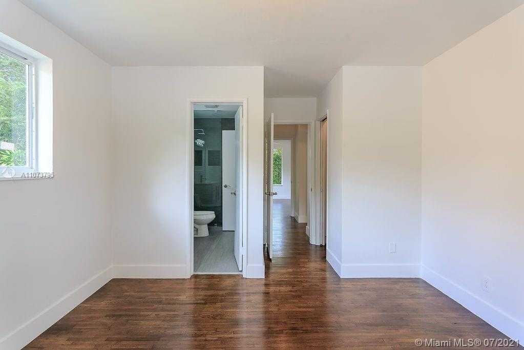 Small Image of 674 NORTH EAST 75TH ST, Miami Number 20