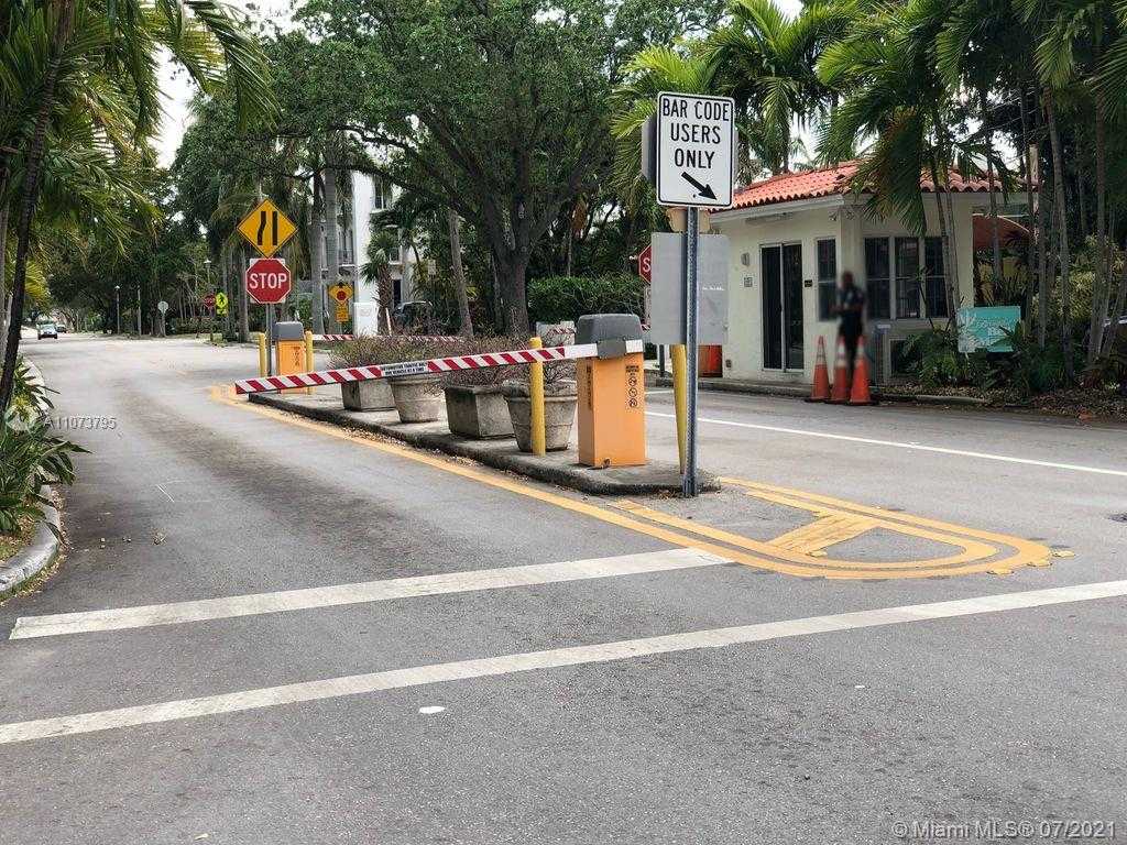 Small Image of 674 NORTH EAST 75TH ST, Miami Number 4