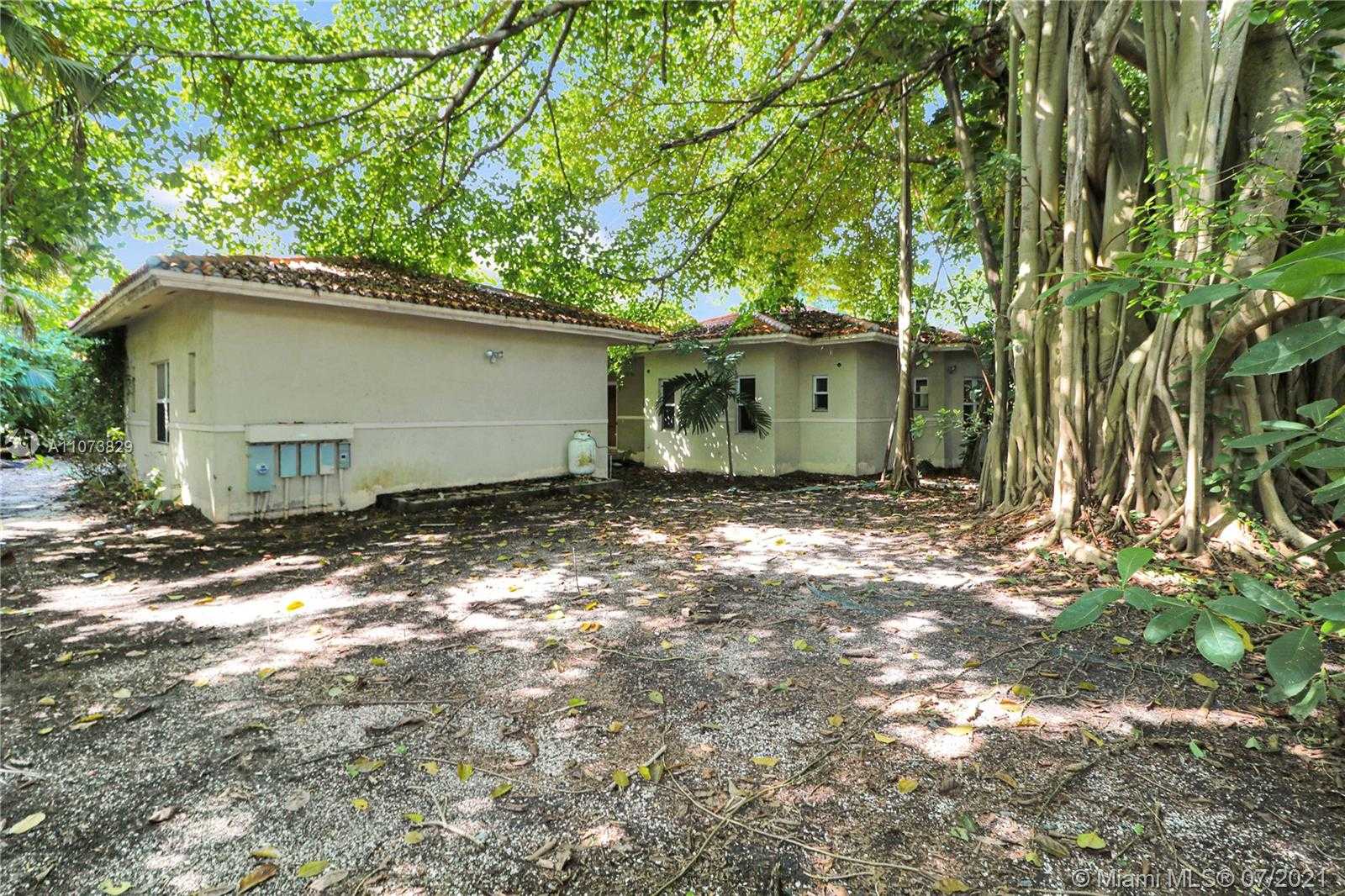 Small Image of 3190 MUNROE DR, Miami Number 28