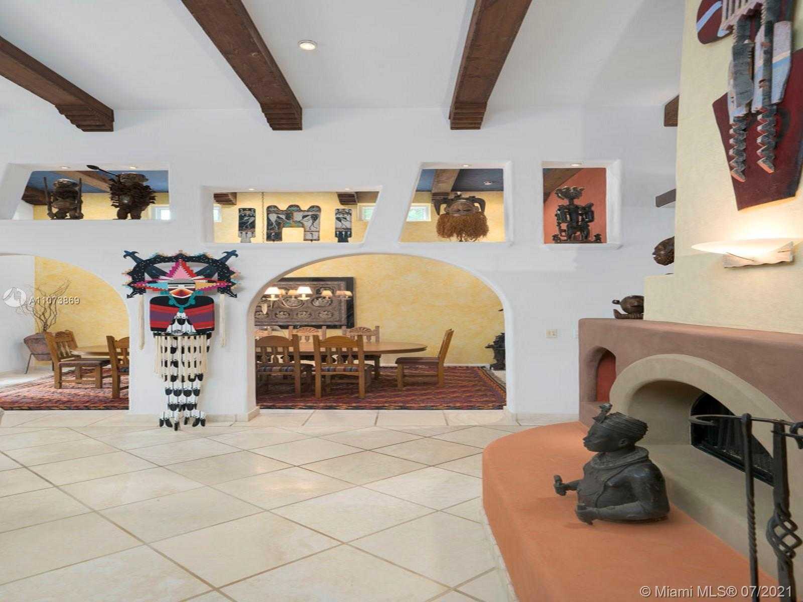 Small Image of 4224 LENNOX DR, Miami Number 11