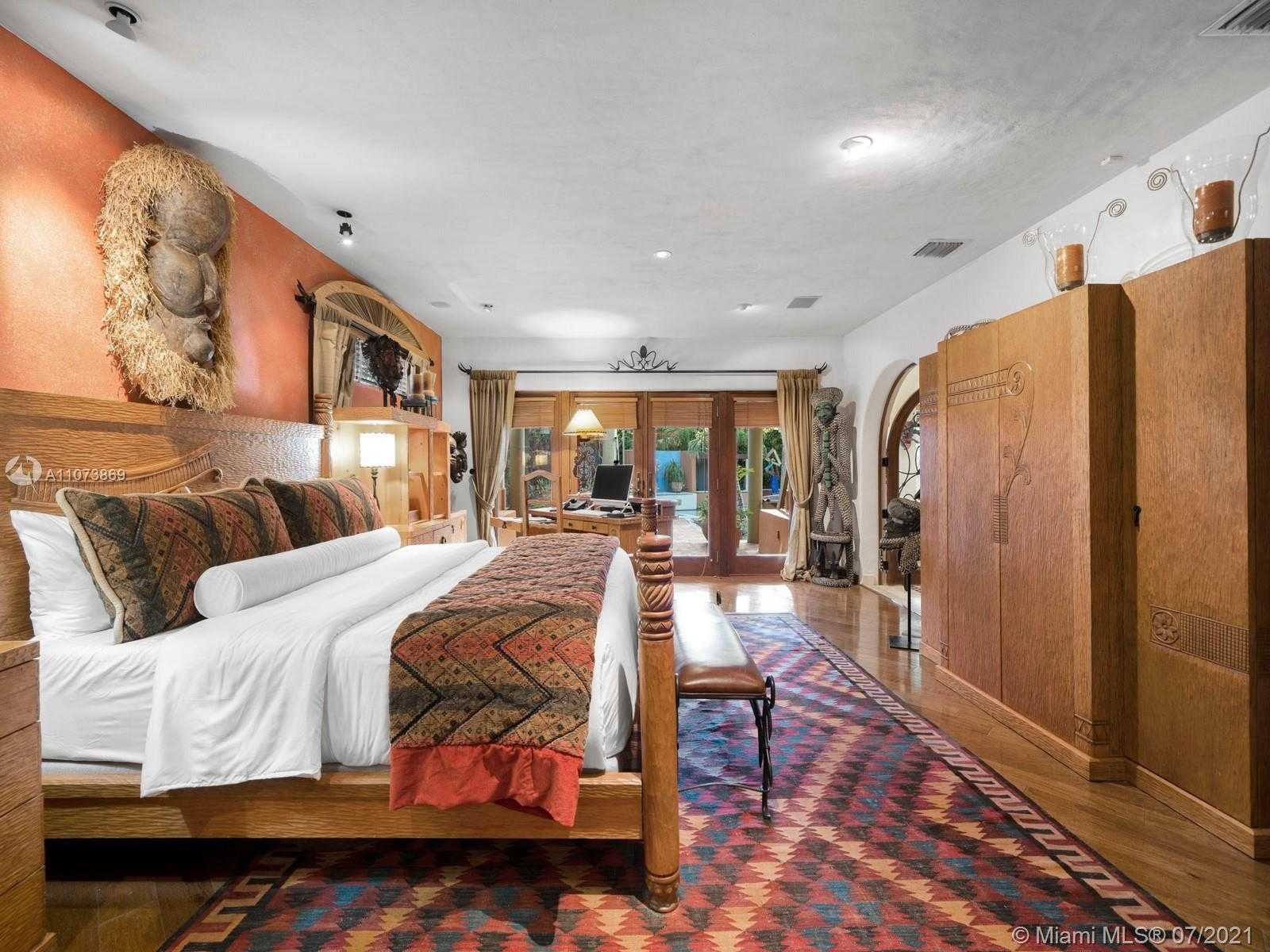 Small Image of 4224 LENNOX DR, Miami Number 28