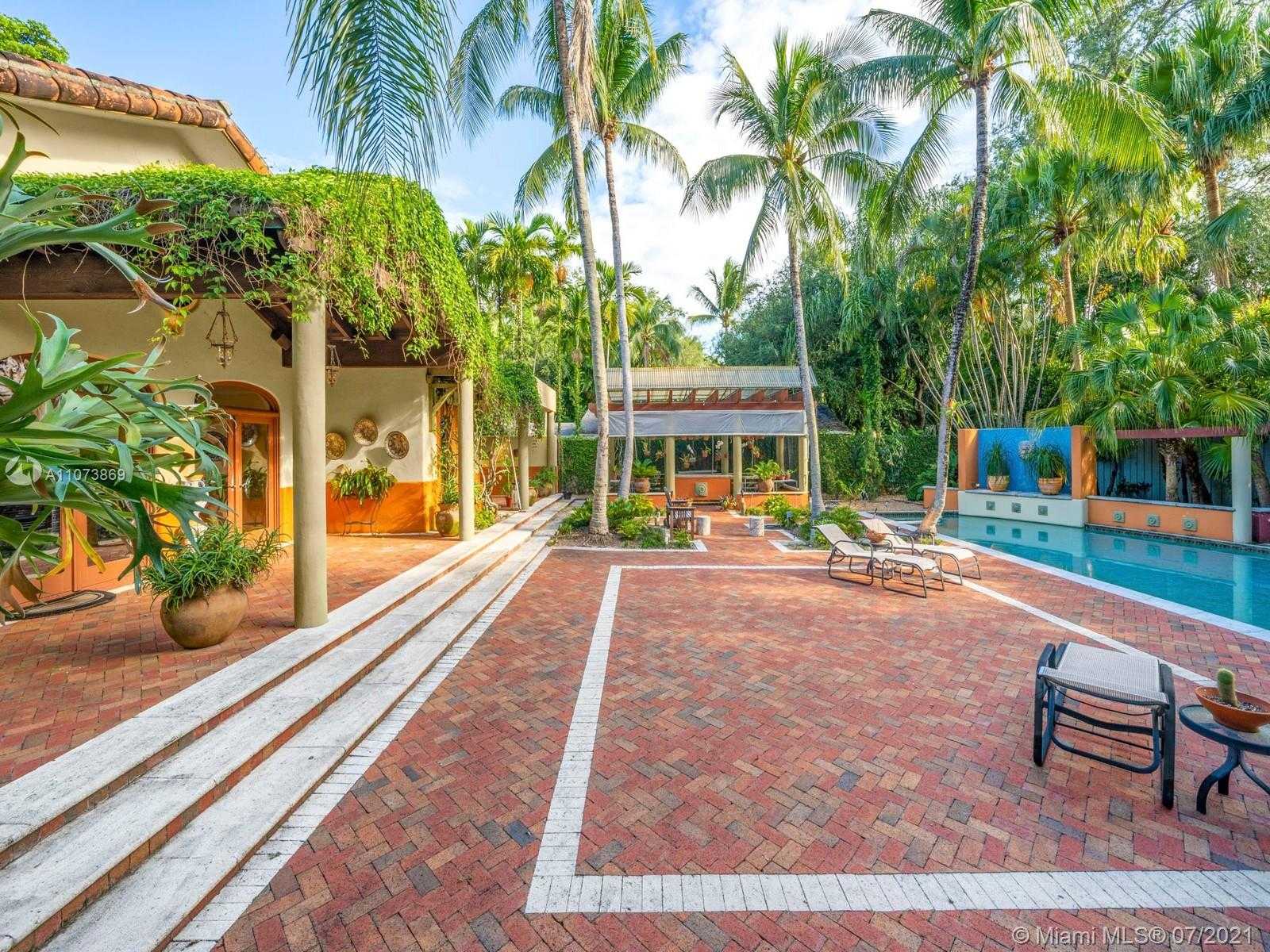Small Image of 4224 LENNOX DR, Miami Number 39
