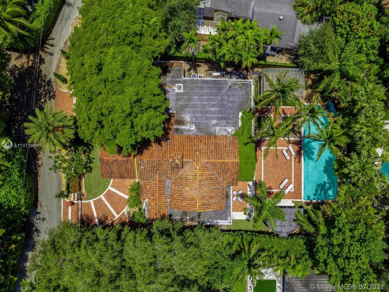 Small Image of 4224 LENNOX DR, Miami Number 51