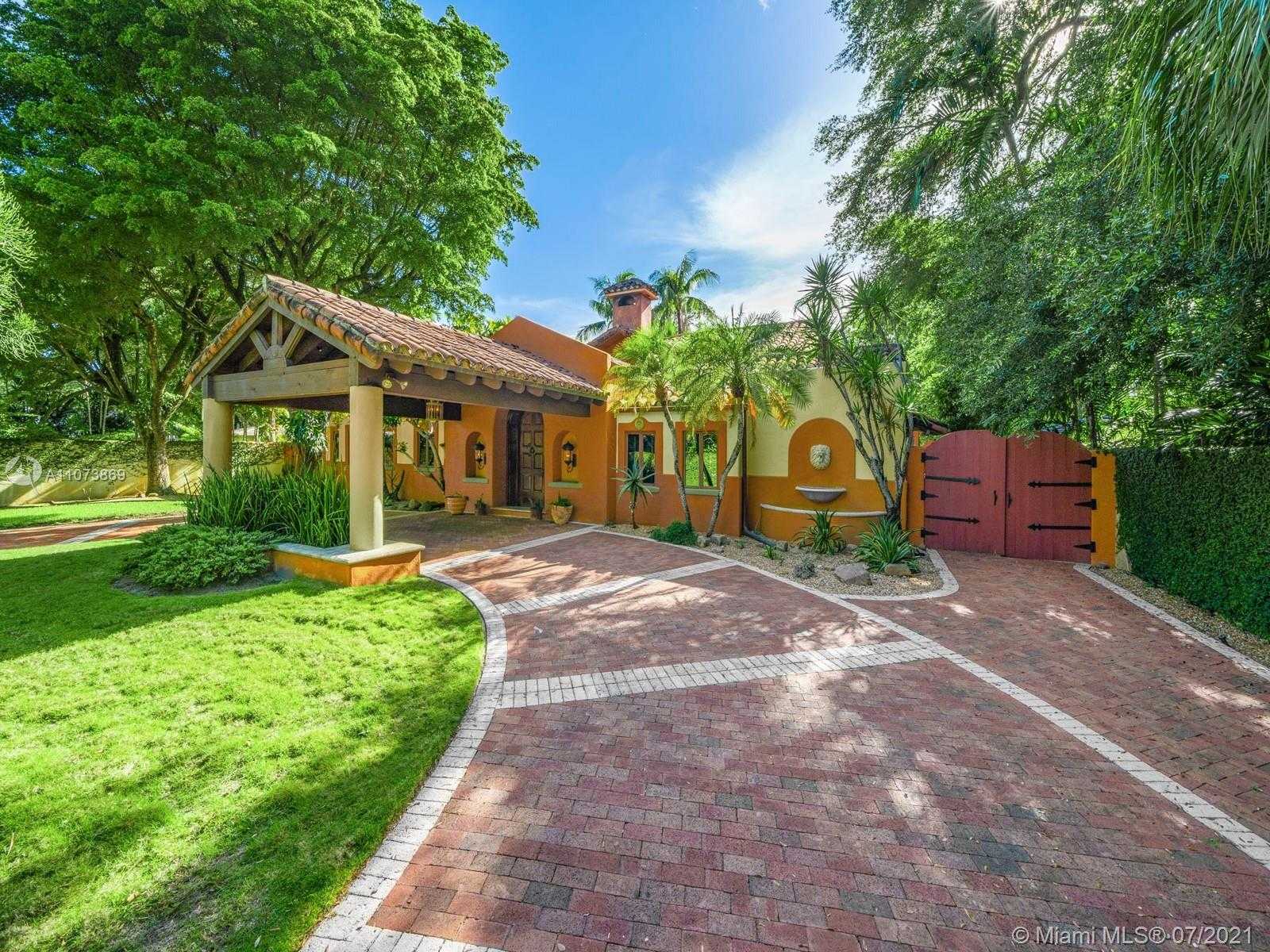 Small Image of 4224 LENNOX DR, Miami Number 54
