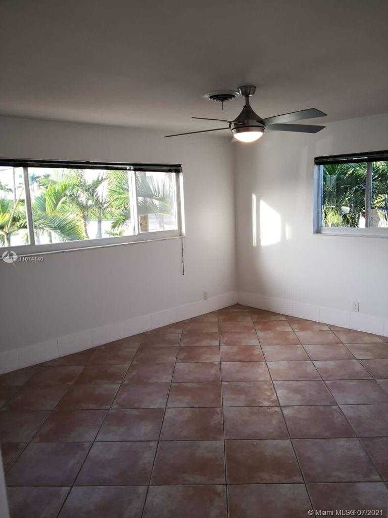 Small Image of 340 SOUTH EAST 11 ST, Deerfield Beach Number 13