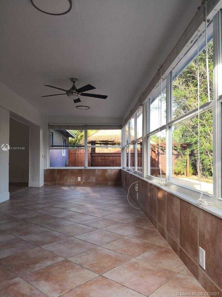 Small Image of 340 SOUTH EAST 11 ST, Deerfield Beach Number 7