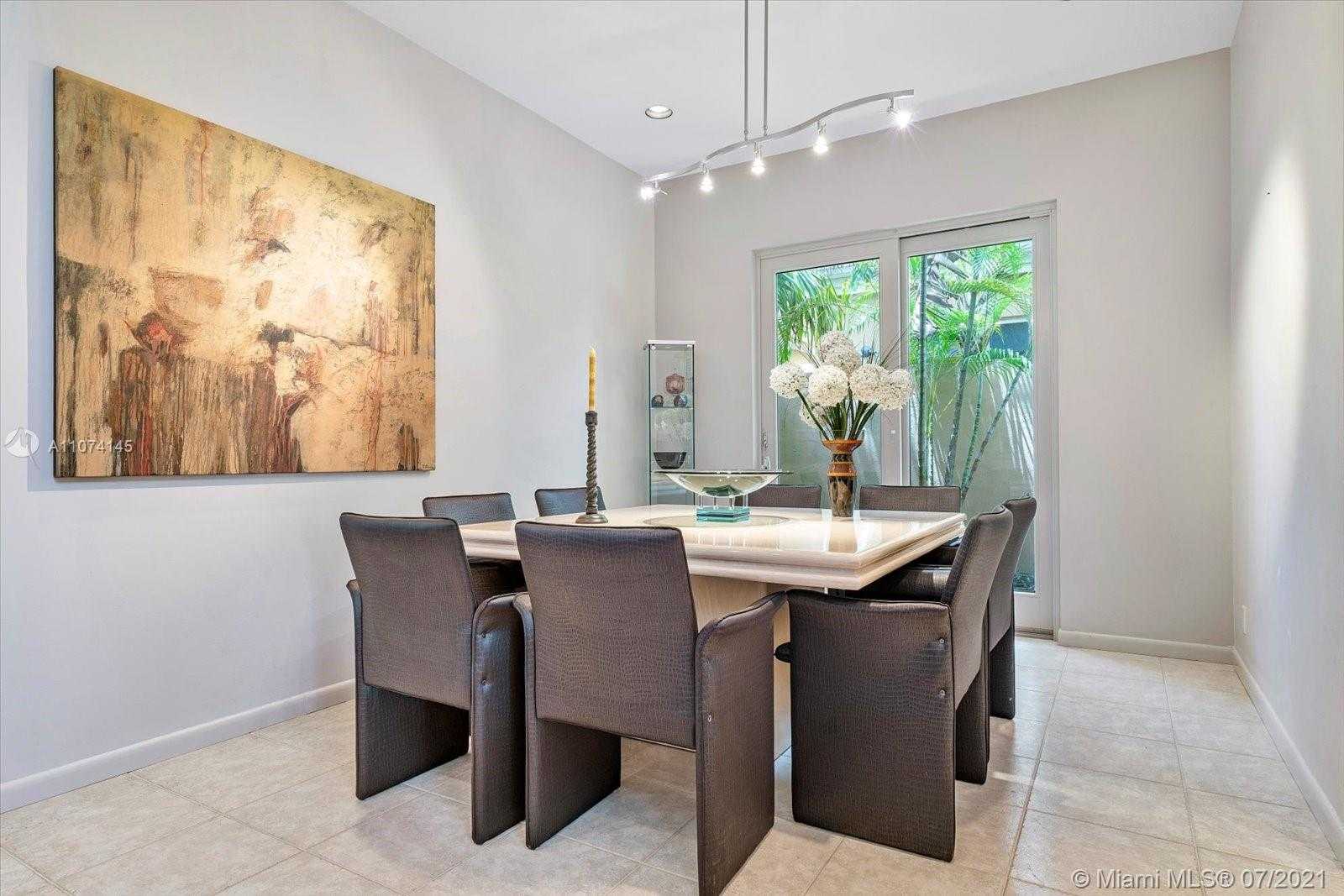Small Image of 3733 NORTH EAST 208TH ST, Aventura Number 11