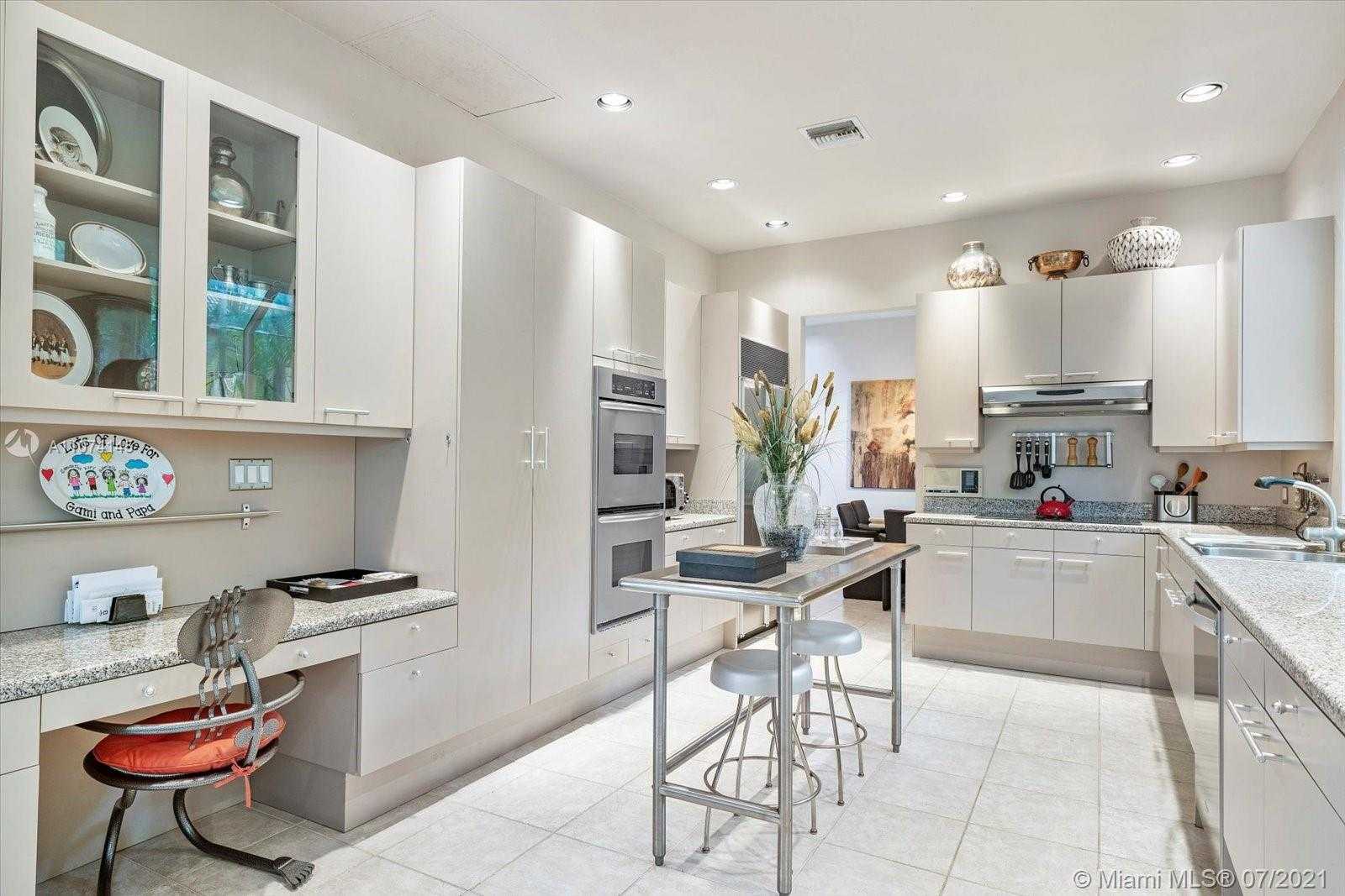 Small Image of 3733 NORTH EAST 208TH ST, Aventura Number 15