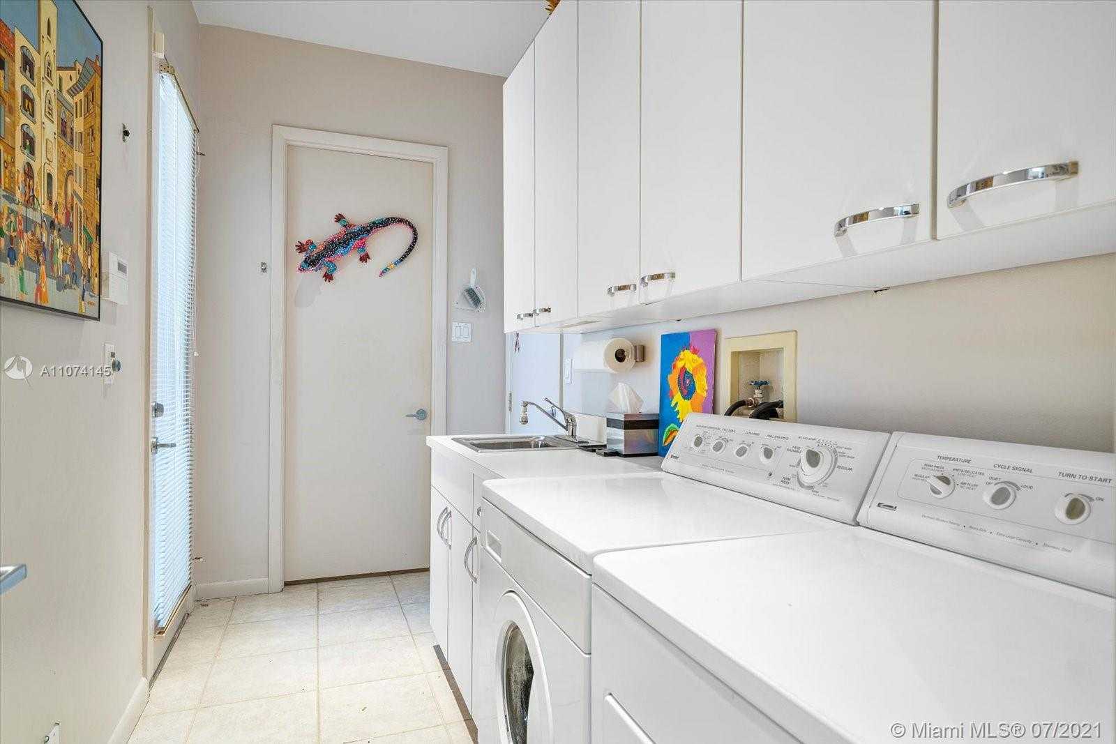 Small Image of 3733 NORTH EAST 208TH ST, Aventura Number 19