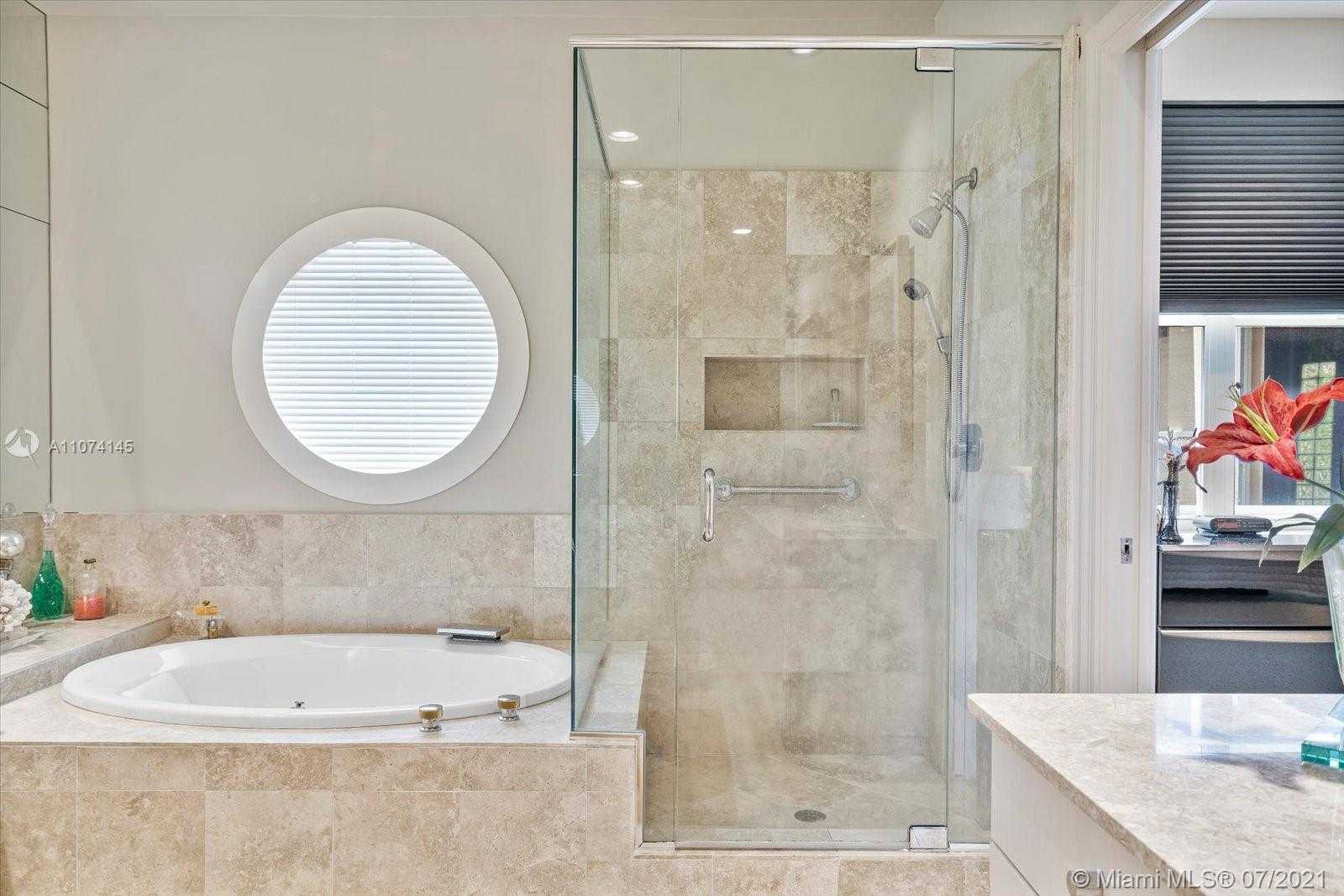 Small Image of 3733 NORTH EAST 208TH ST, Aventura Number 26