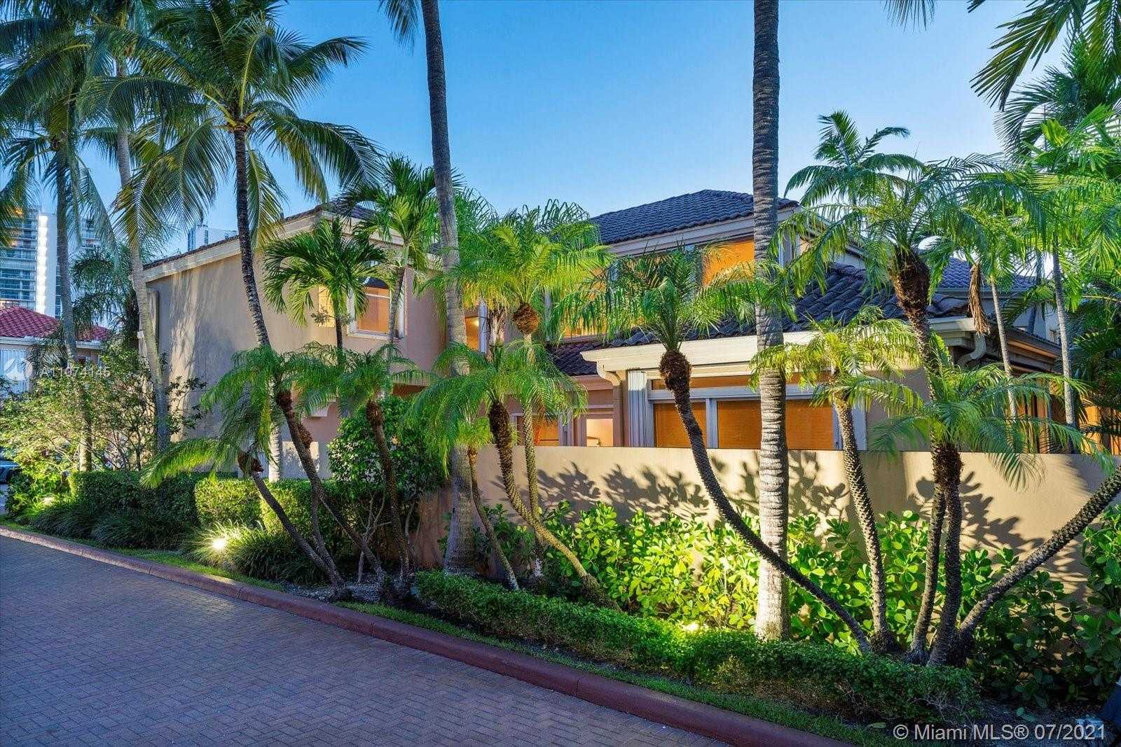 Small Image of 3733 NORTH EAST 208TH ST, Aventura Number 44