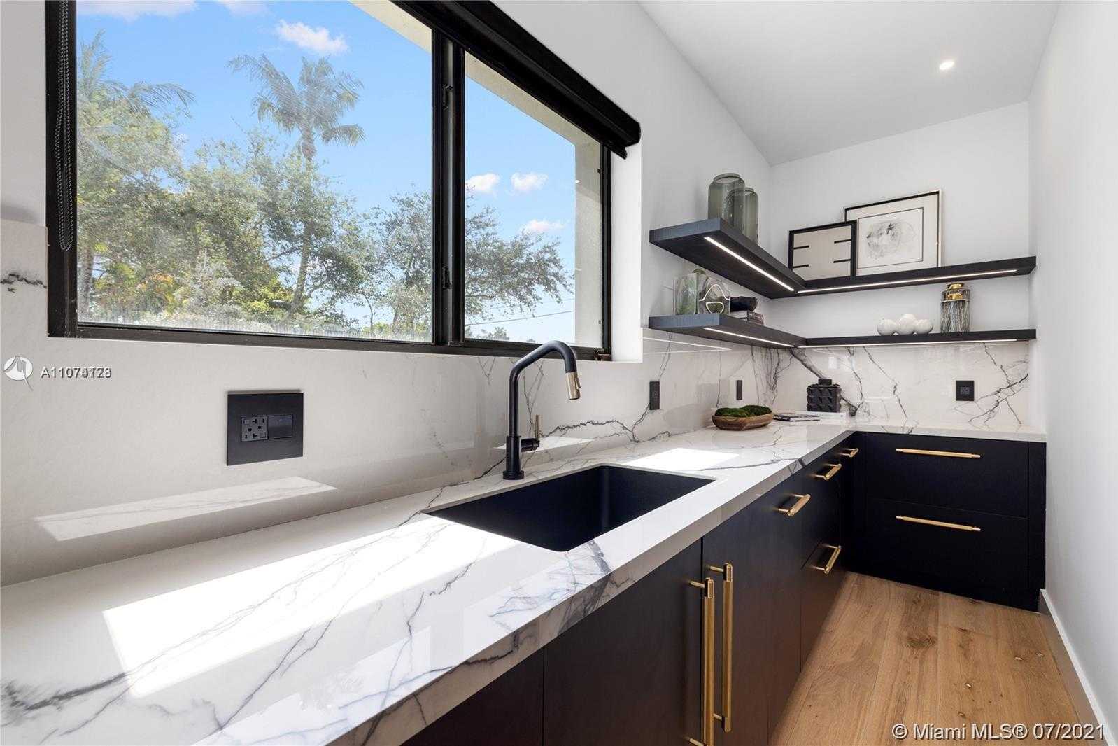 Small Image of 1441 SOUTH WEST 11TH TER, Miami Number 24