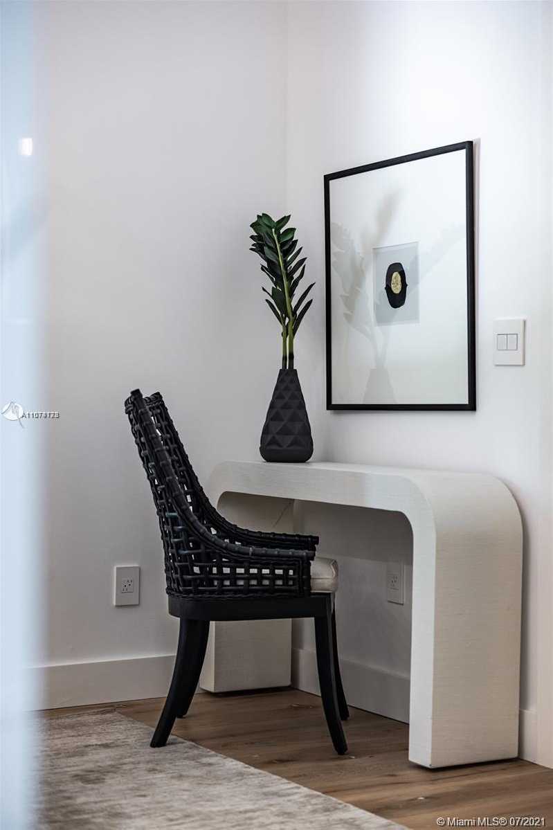 Small Image of 1441 SOUTH WEST 11TH TER, Miami Number 46