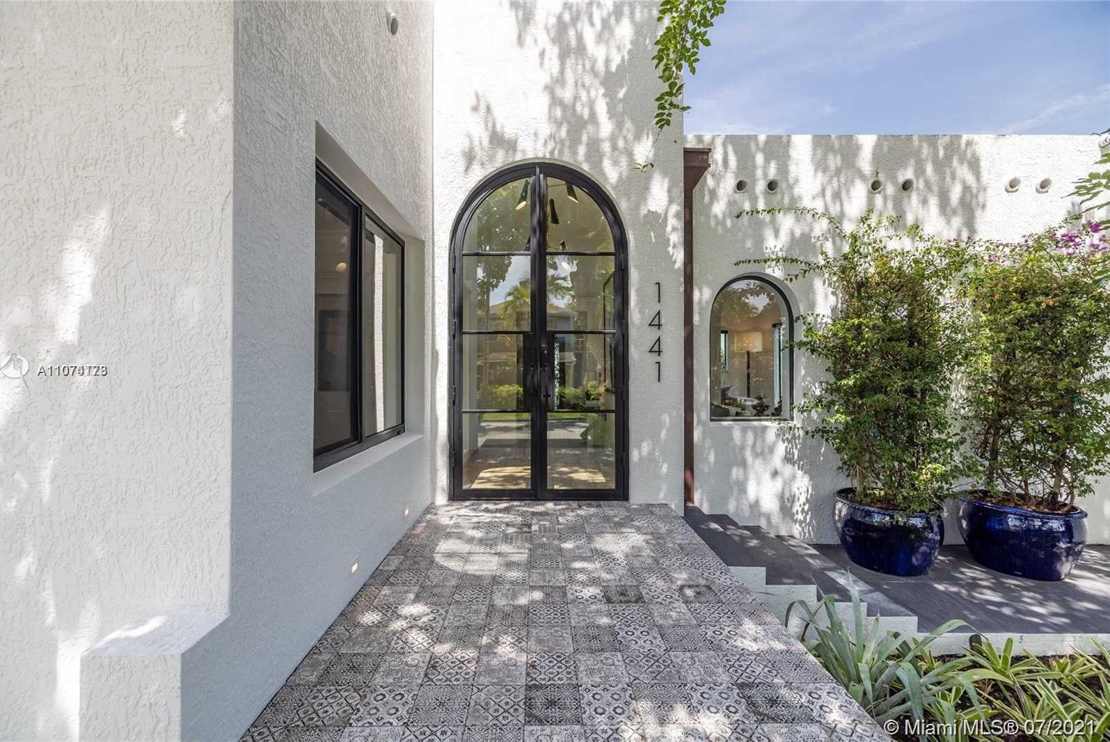 Small Image of 1441 SOUTH WEST 11TH TER, Miami Number 9