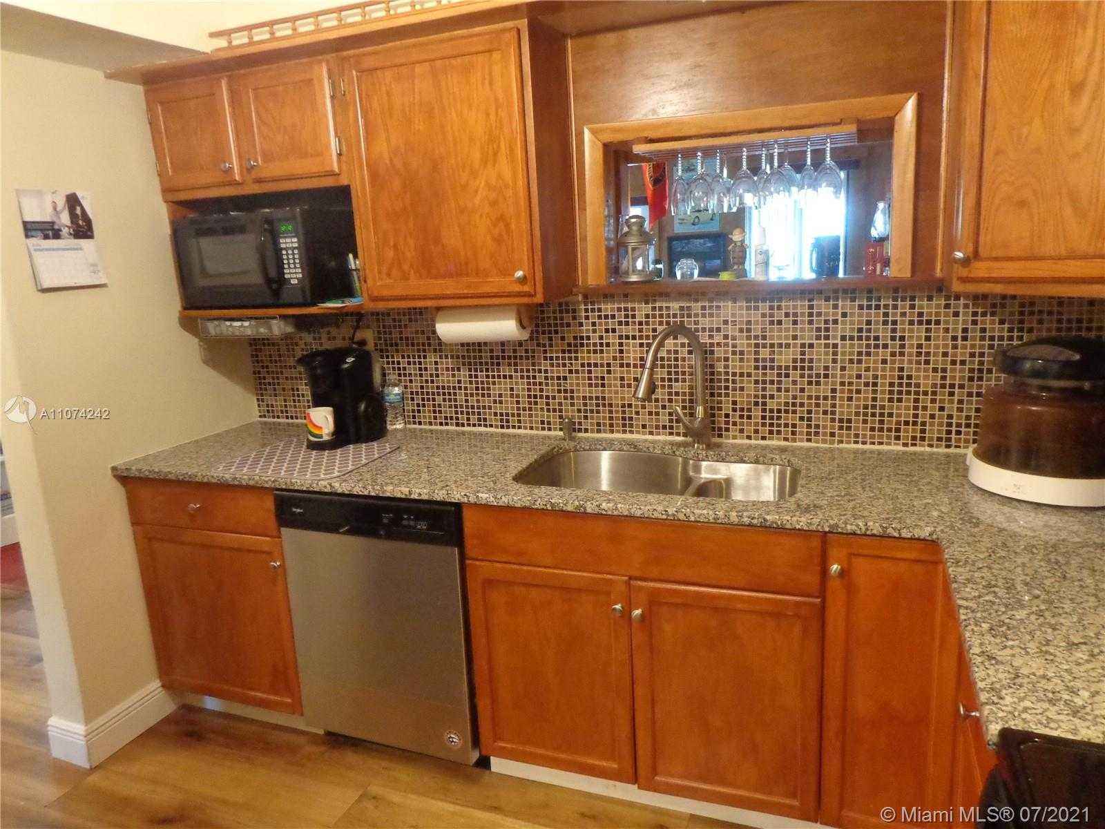 Small Image of 7791 NORTH WEST 40TH ST, Davie Number 3