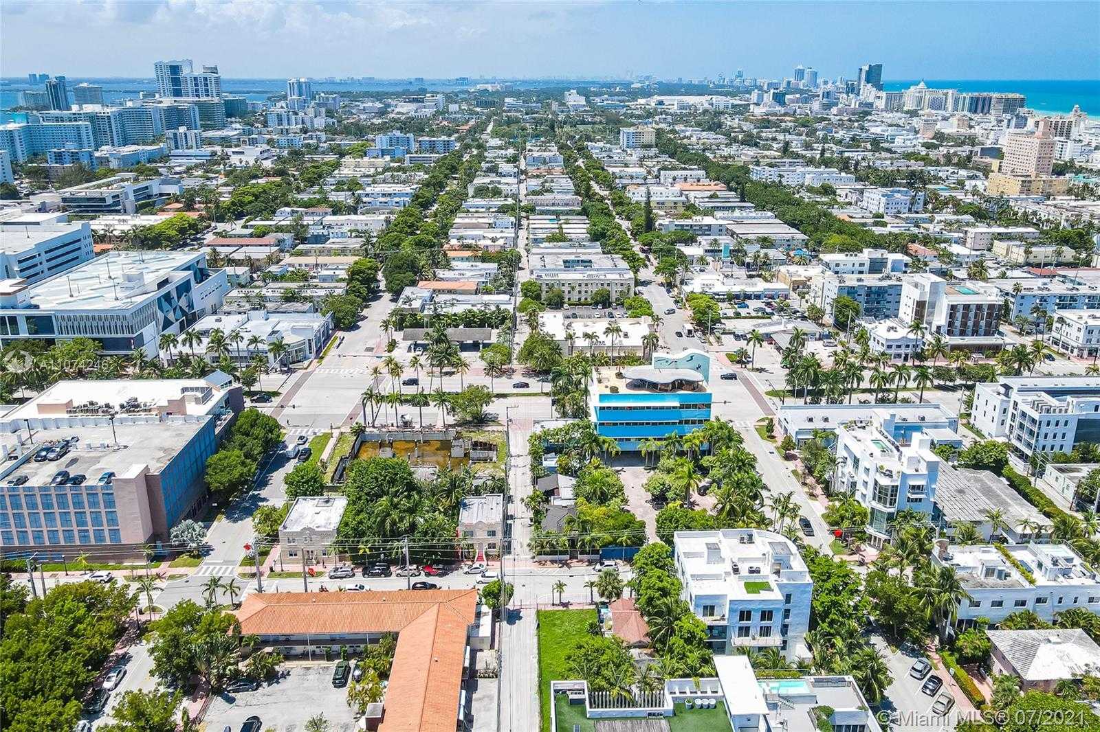 Small Image of 912 4TH ST, Miami Beach Number 13