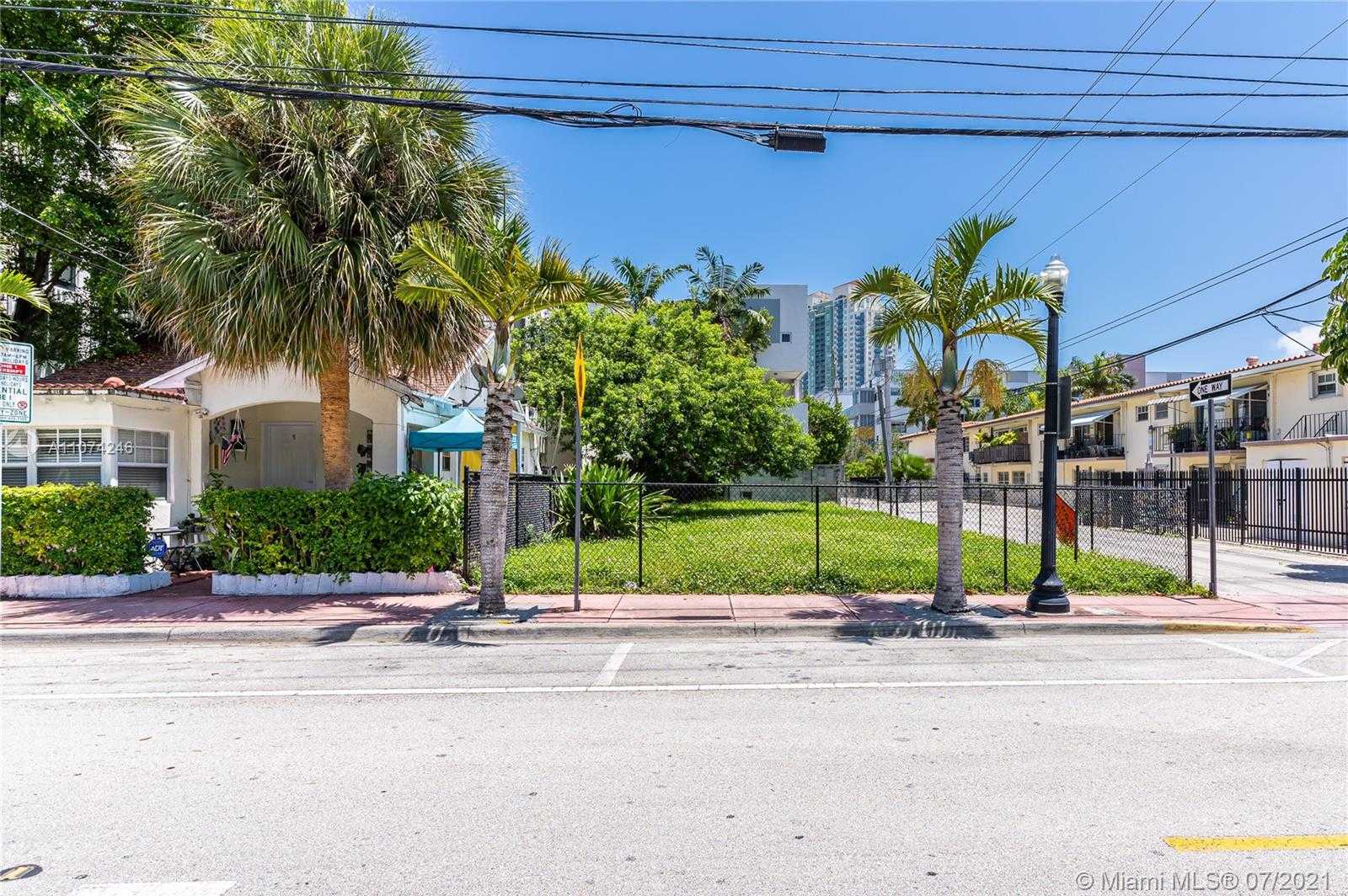 Small Image of 912 4TH ST, Miami Beach Number 21