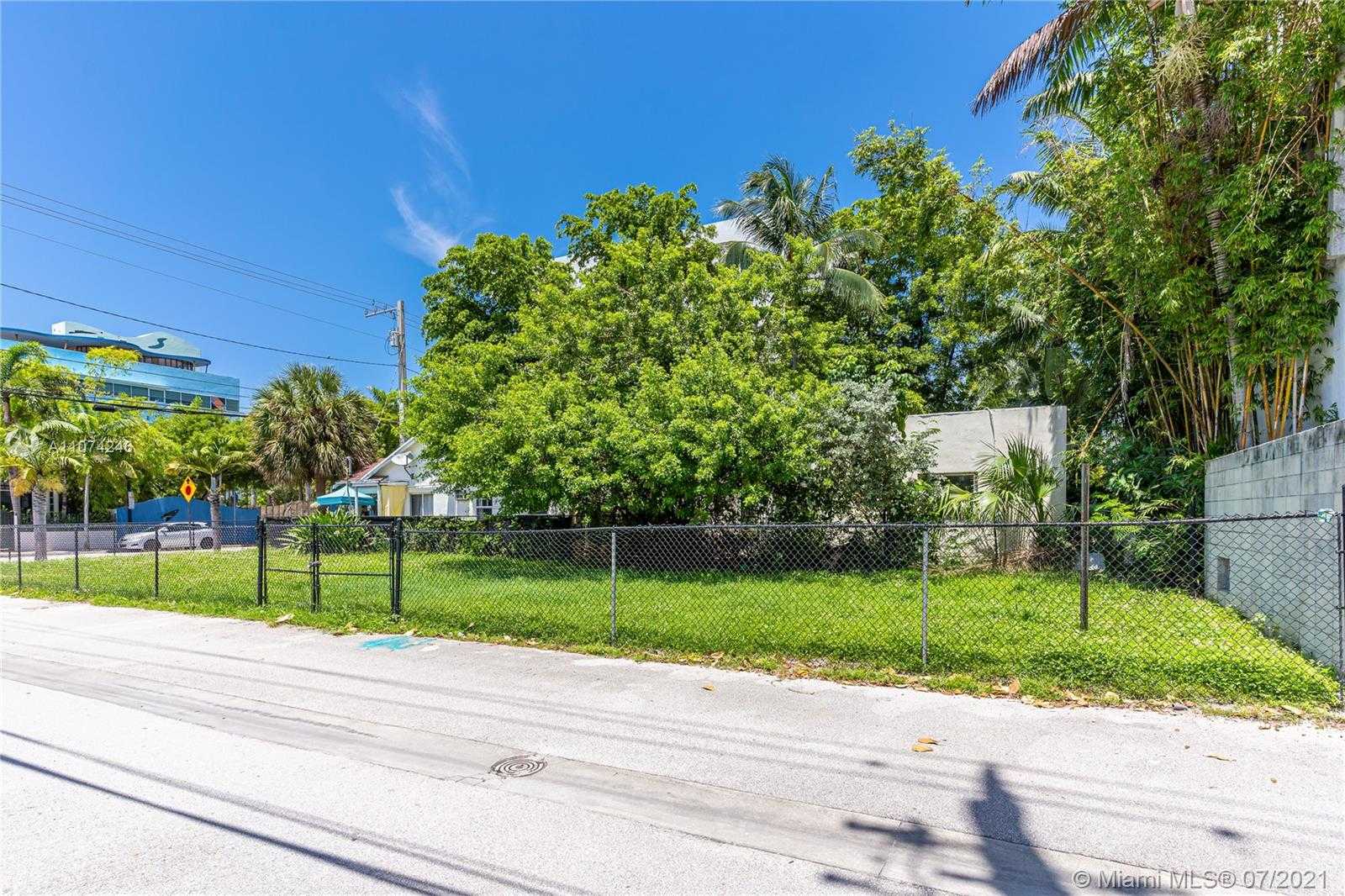 Small Image of 912 4TH ST, Miami Beach Number 23
