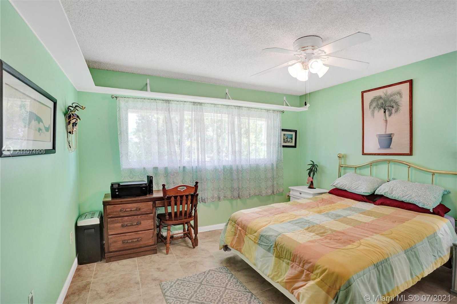 Small Image of 11500 NORTH WEST 39TH ST, Sunrise Number 11