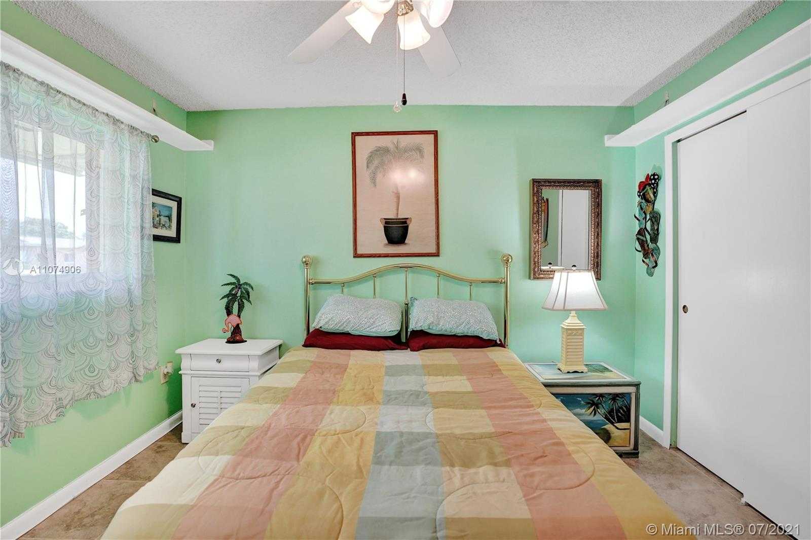 Small Image of 11500 NORTH WEST 39TH ST, Sunrise Number 12