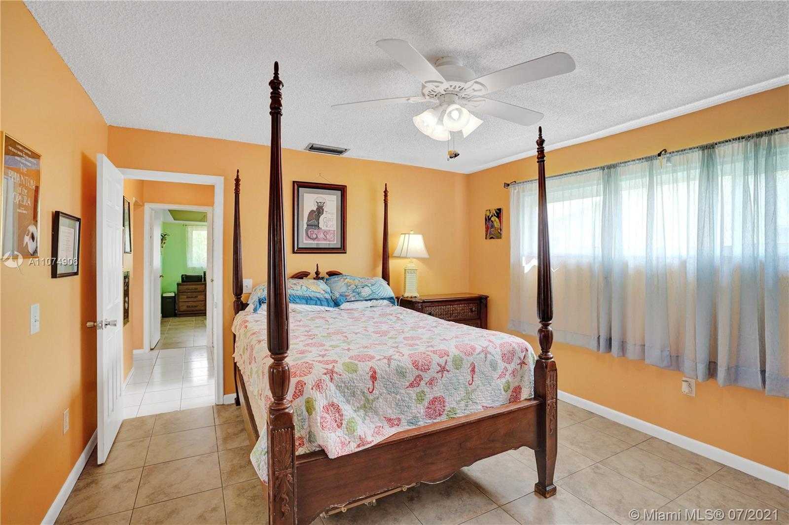 Small Image of 11500 NORTH WEST 39TH ST, Sunrise Number 20