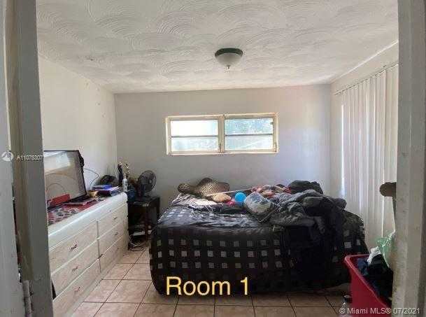 Small Image of 1340 NORTH WEST 51ST TER, Miami Number 6