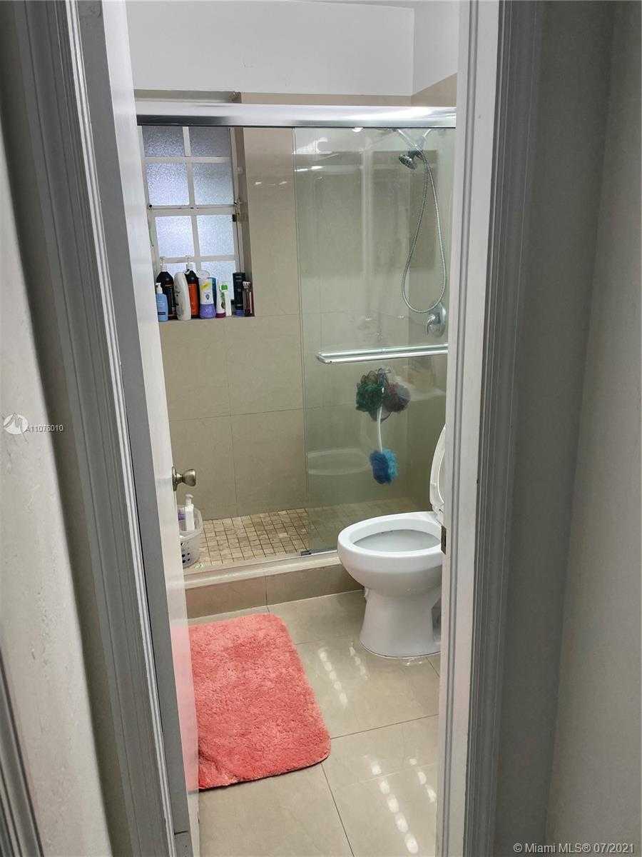 Small Image of 6490 SOUTH WEST 37TH ST, Miami Number 11