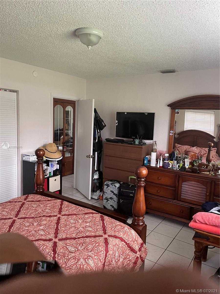 Small Image of 6490 SOUTH WEST 37TH ST, Miami Number 14