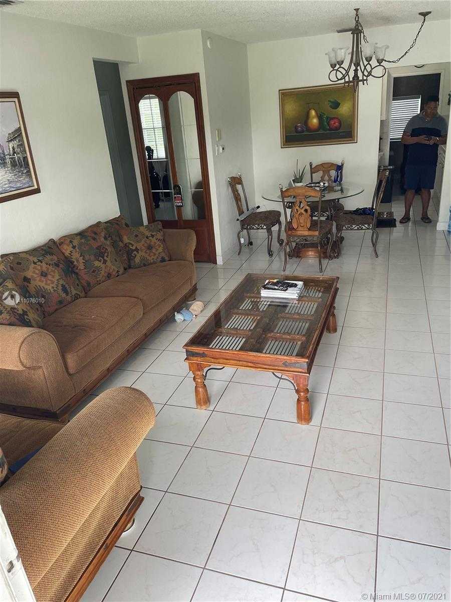 Small Image of 6490 SOUTH WEST 37TH ST, Miami Number 6