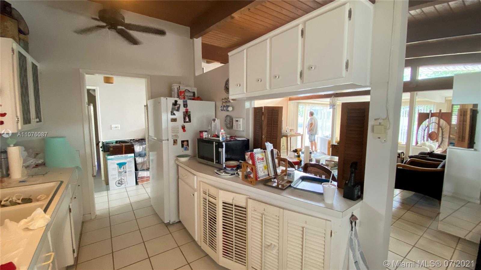 Small Image of 2133 NORTH EAST 20TH AVE, Wilton Manors Number 11