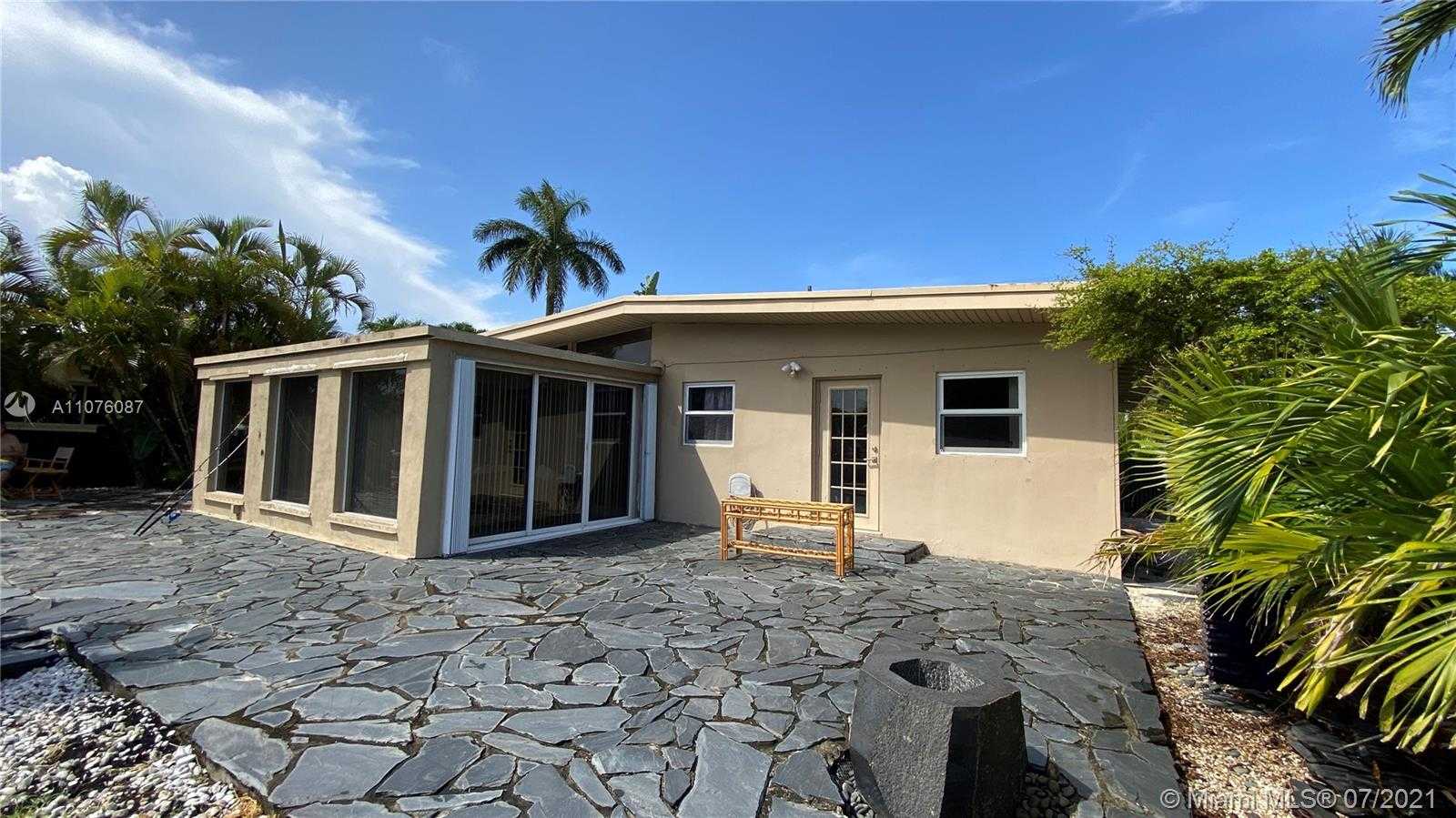 Small Image of 2133 NORTH EAST 20TH AVE, Wilton Manors Number 18