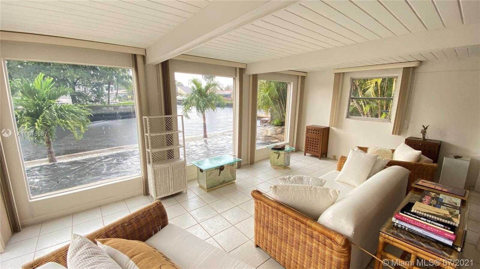 Small Image of 2133 NORTH EAST 20TH AVE, Wilton Manors Number 4