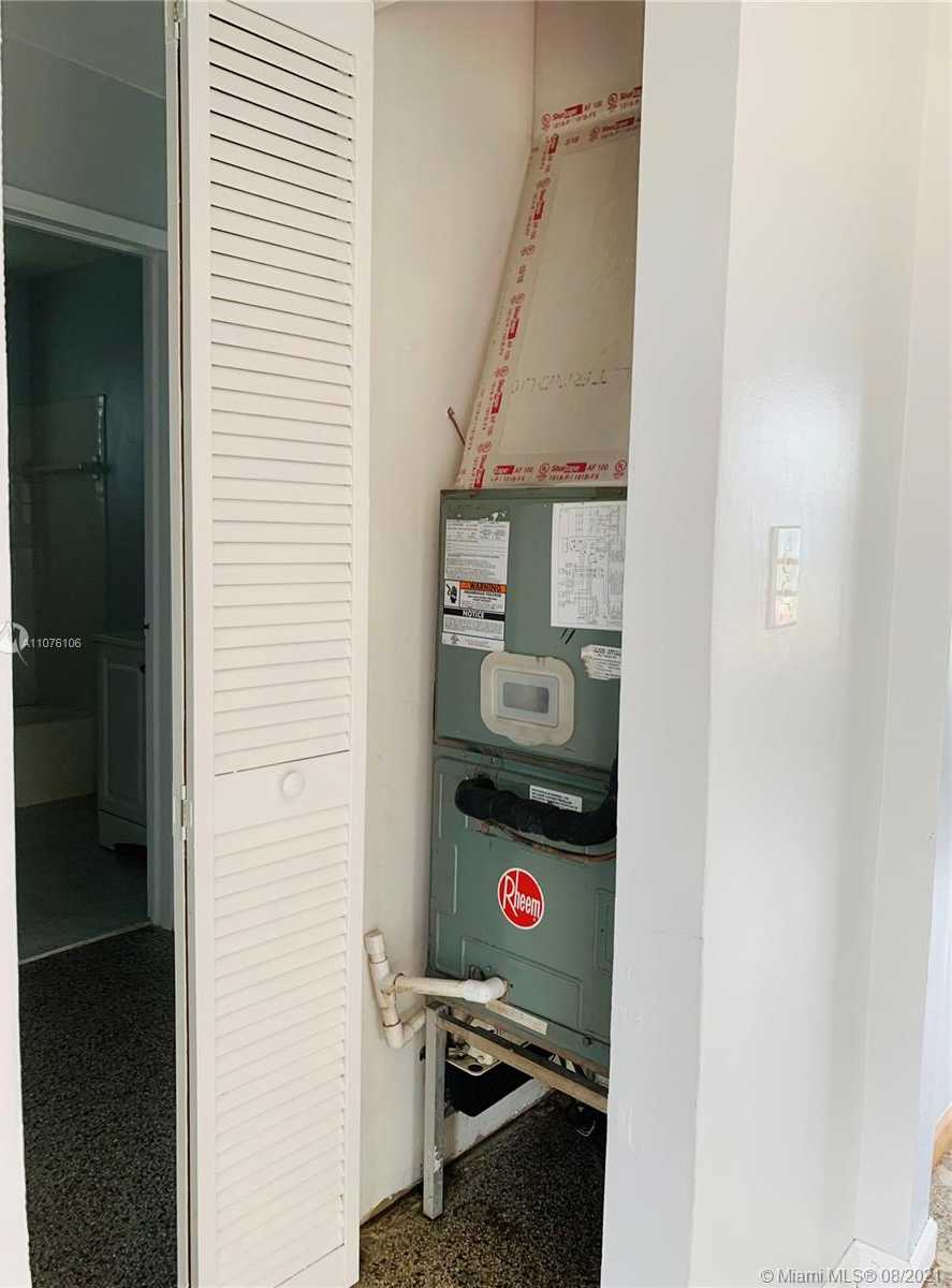 Small Image of 813 NORTH EAST 2ND ST, Hallandale Beach Number 11