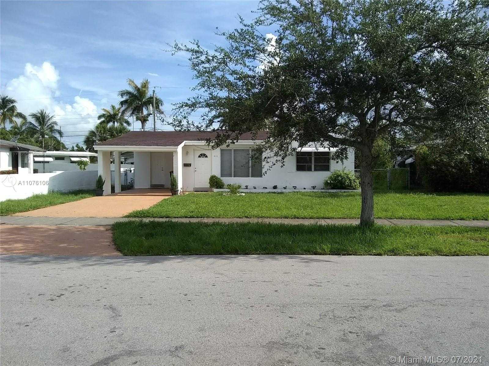 Small Image of 813 NORTH EAST 2ND ST, Hallandale Beach Number 2
