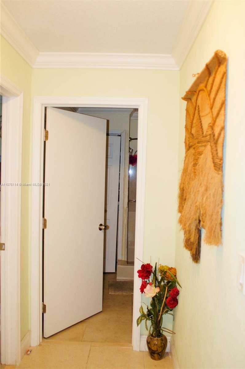 Small Image of 8080 NORTH WEST 8TH AVE, Miami Number 4