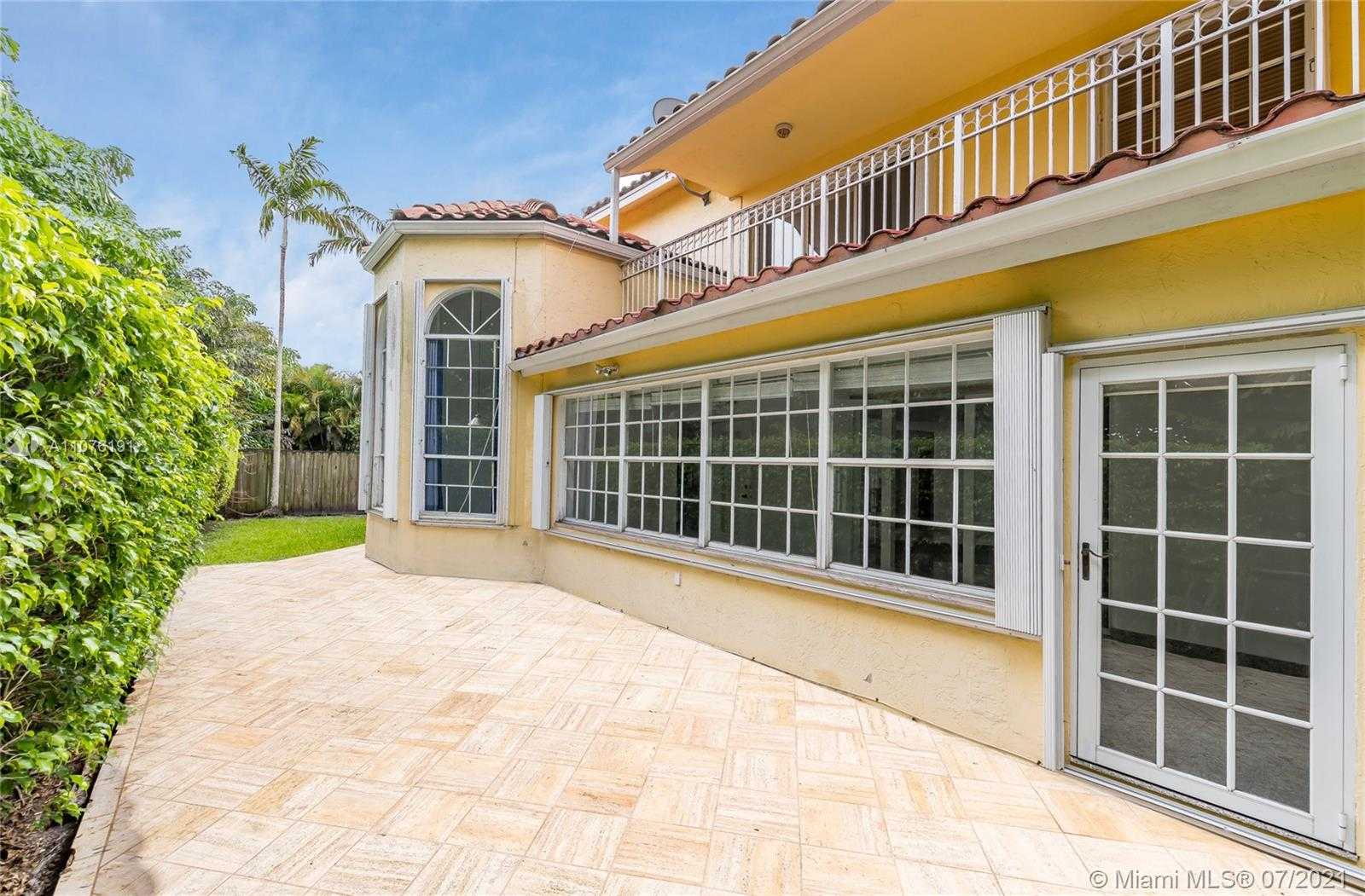 Small Image of 10405 NORTH WEST 43RD TER, Doral Number 6