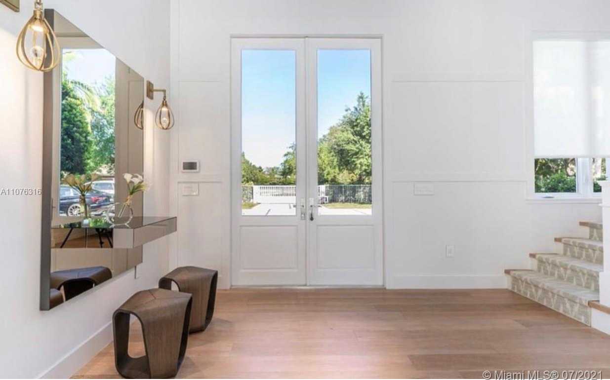 Small Image of 12250 SOUTH WEST 60TH CT, Pinecrest Number 2