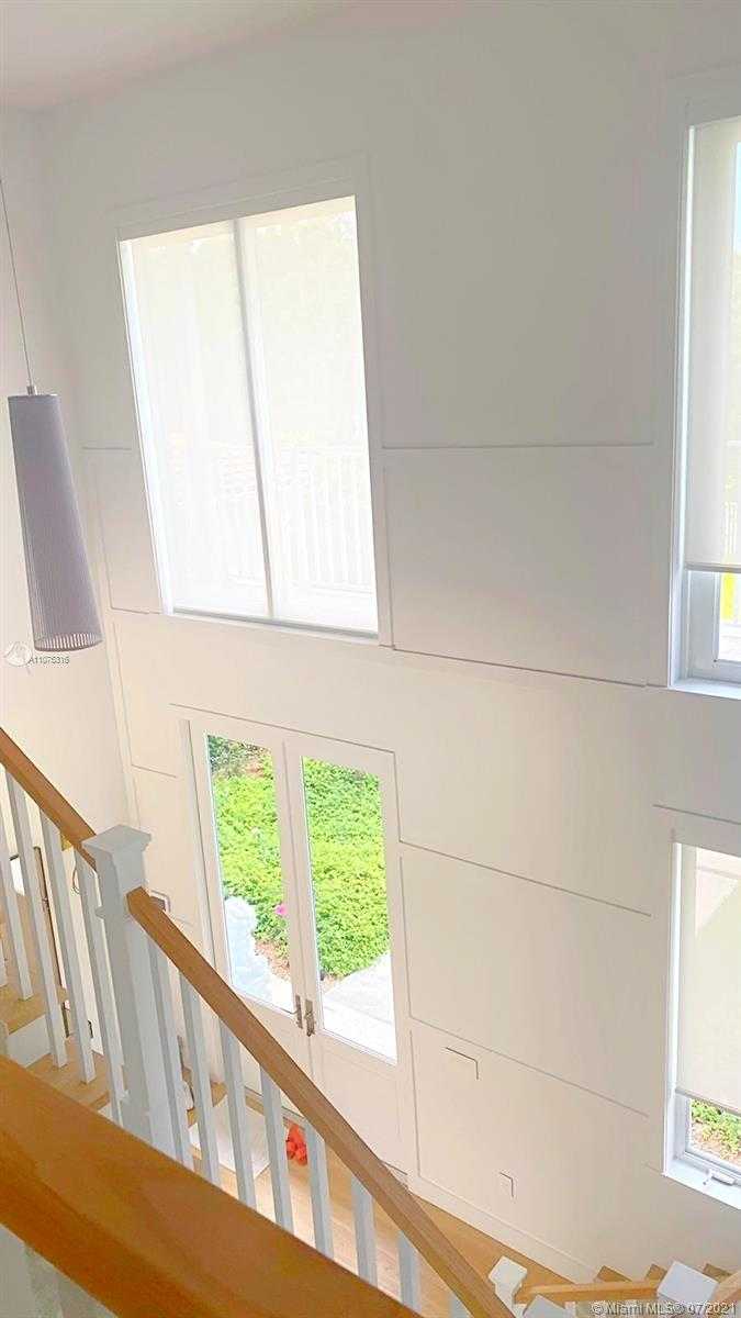Small Image of 12250 SOUTH WEST 60TH CT, Pinecrest Number 3