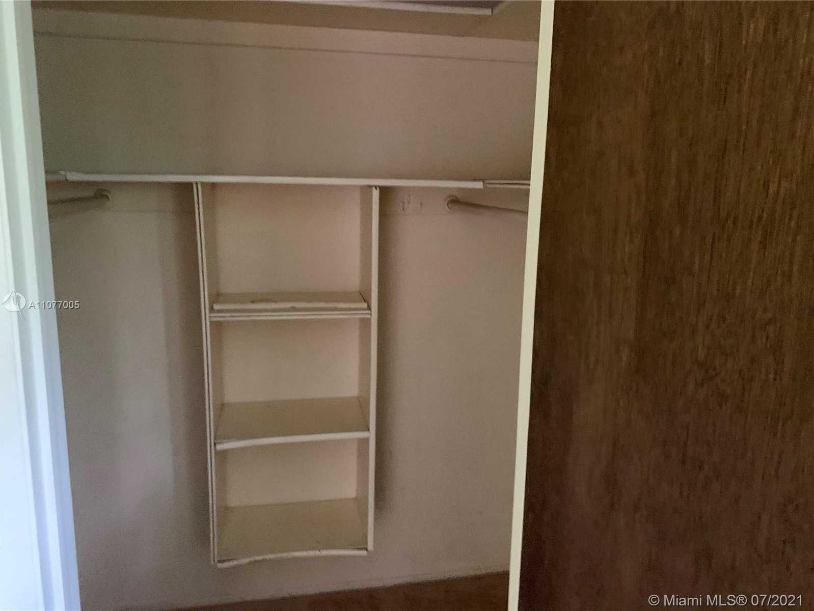 Small Image of 245 ATLANTIC AVE, Sunny Isles Beach Number 10
