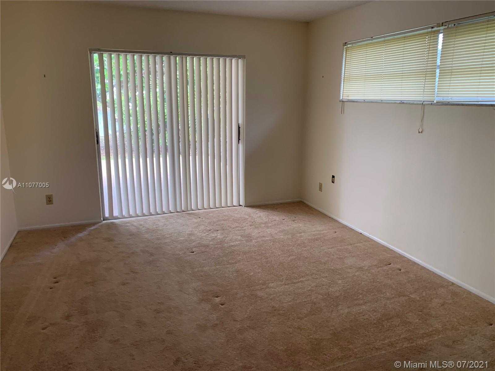 Small Image of 245 ATLANTIC AVE, Sunny Isles Beach Number 13