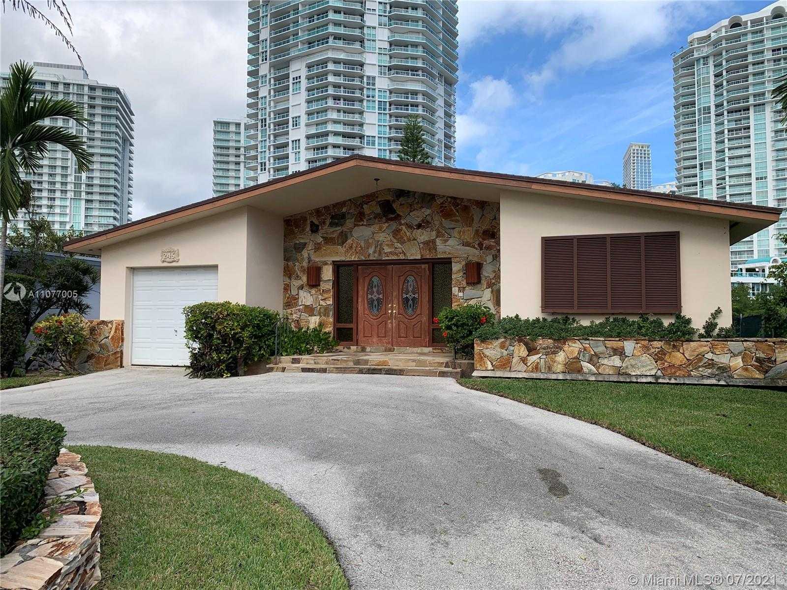 Small Image of 245 ATLANTIC AVE, Sunny Isles Beach Number 15