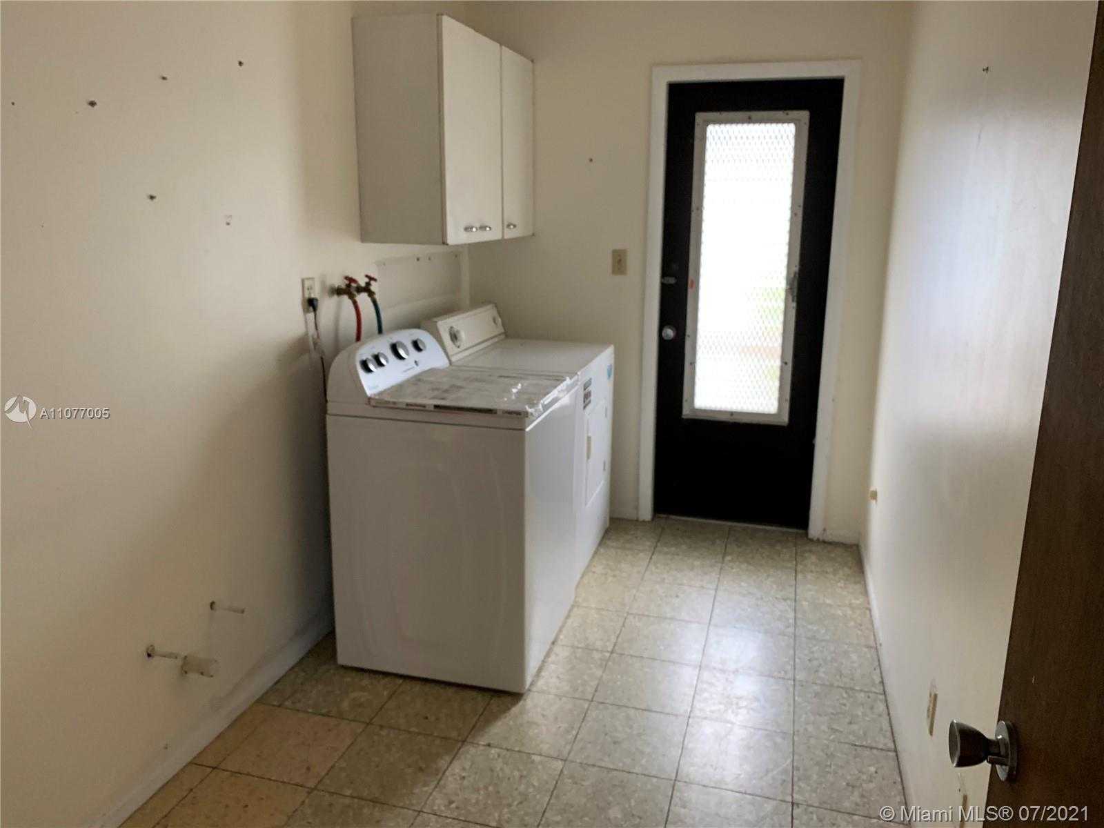 Small Image of 245 ATLANTIC AVE, Sunny Isles Beach Number 8