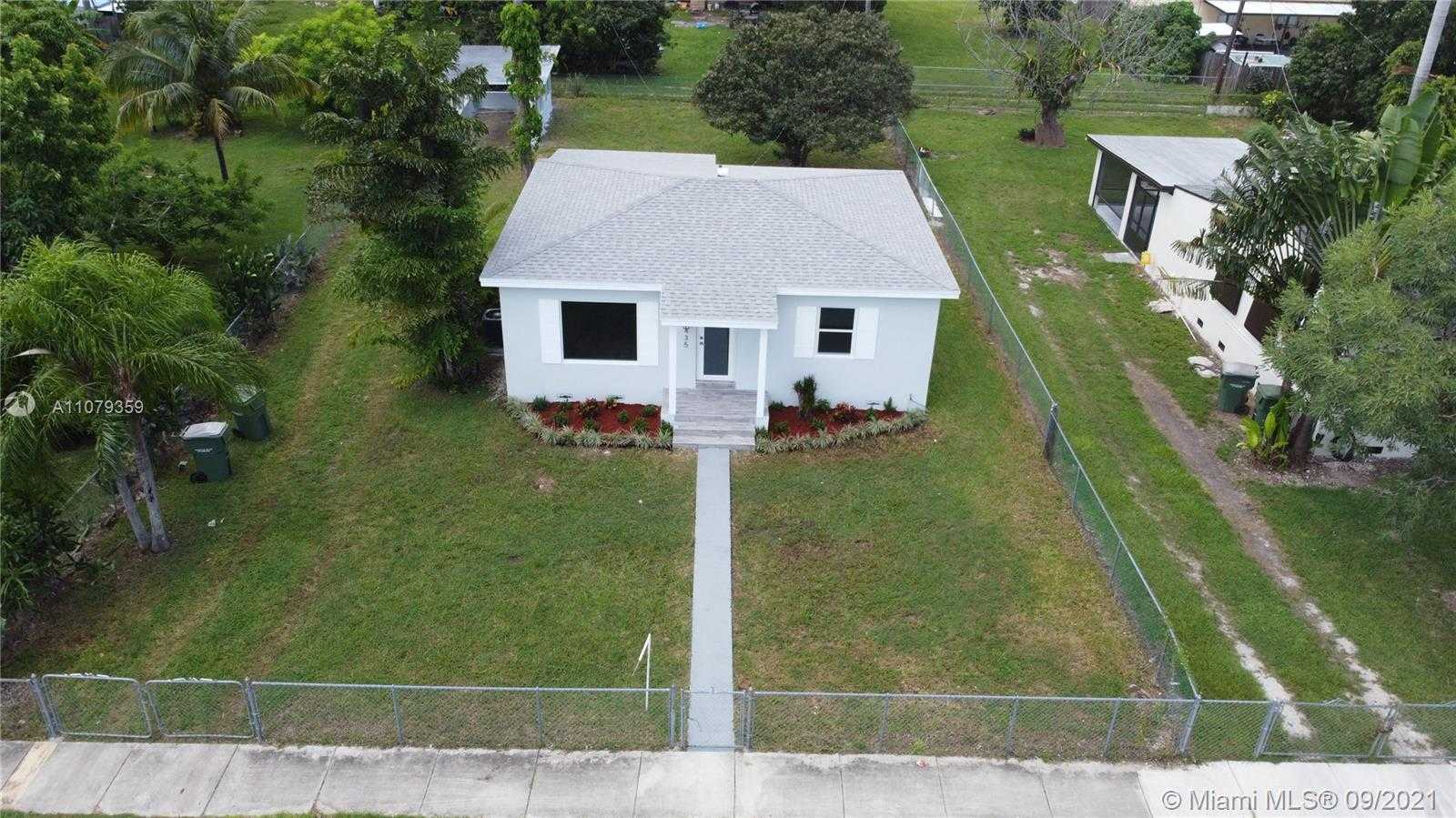 Small Image of 435 NORTH WEST 6TH ST, Homestead Number 13