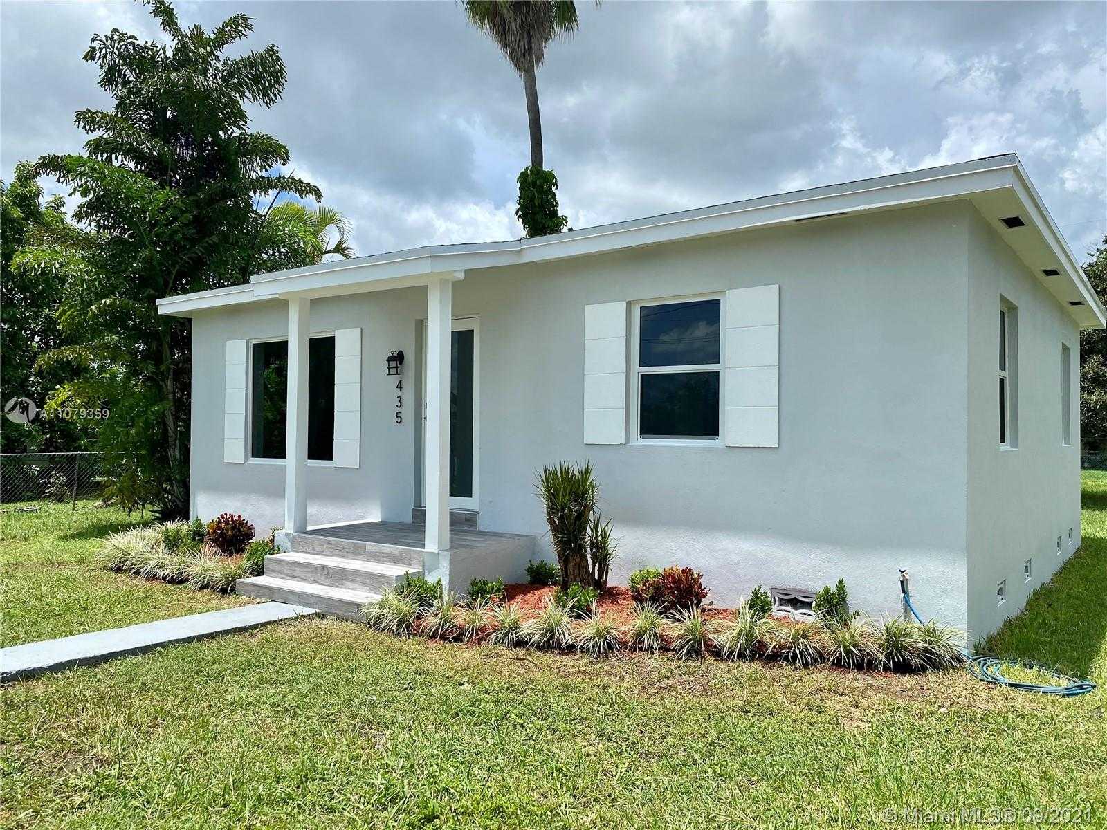 Small Image of 435 NORTH WEST 6TH ST, Homestead Number 3