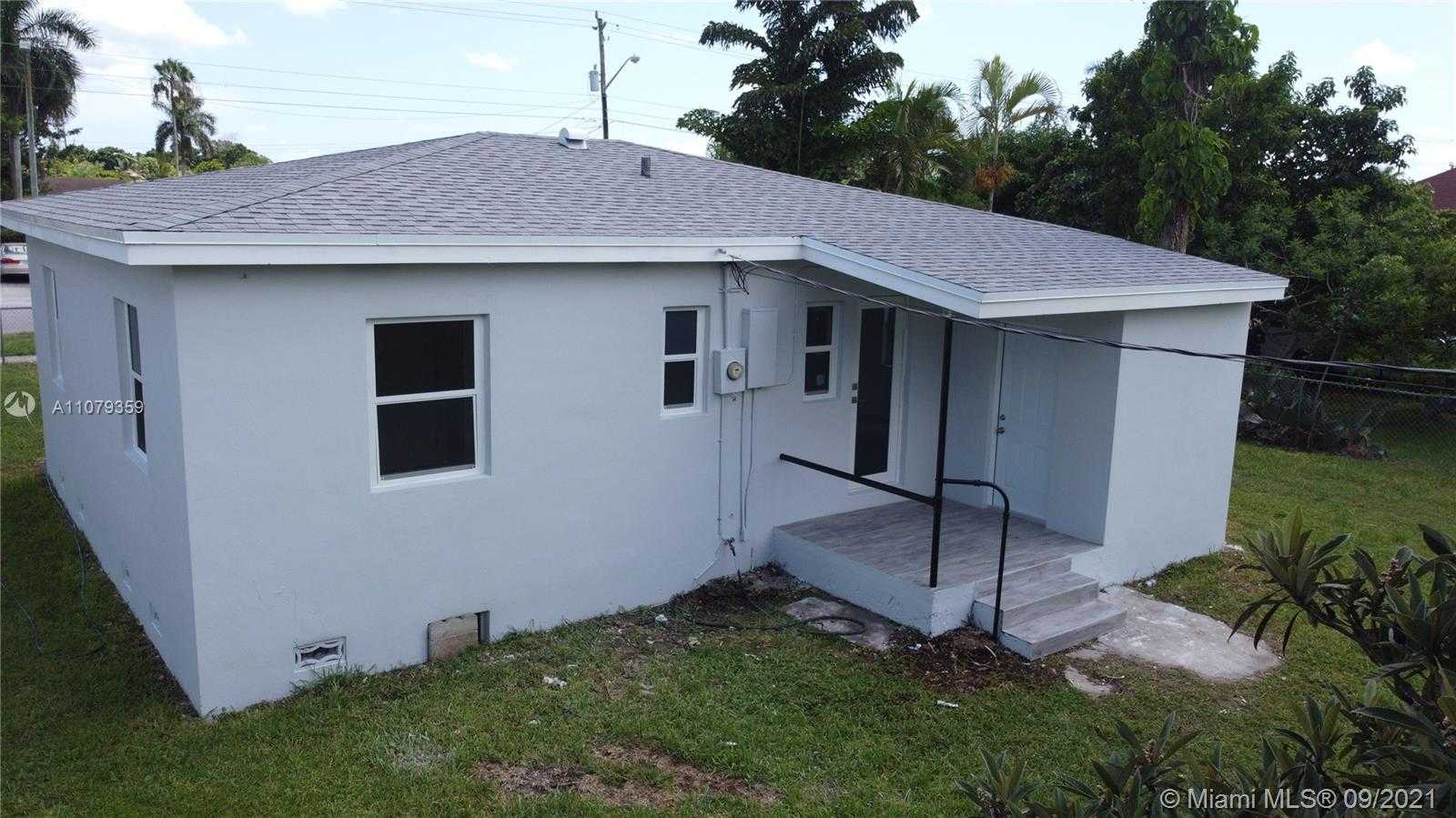 Small Image of 435 NORTH WEST 6TH ST, Homestead Number 5