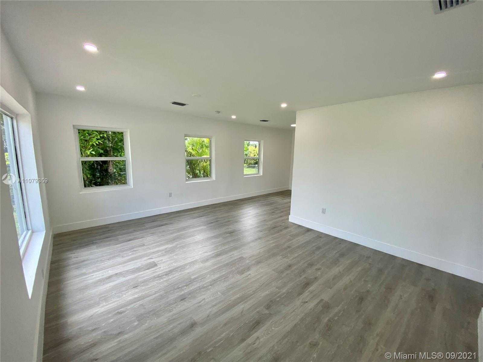 Small Image of 435 NORTH WEST 6TH ST, Homestead Number 6