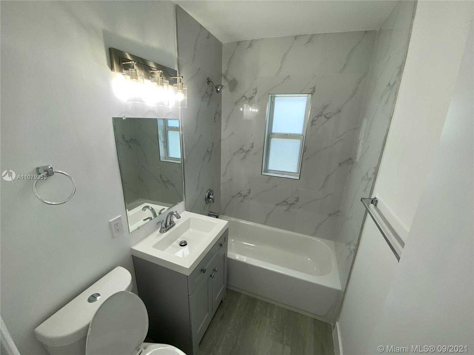 Small Image of 435 NORTH WEST 6TH ST, Homestead Number 9