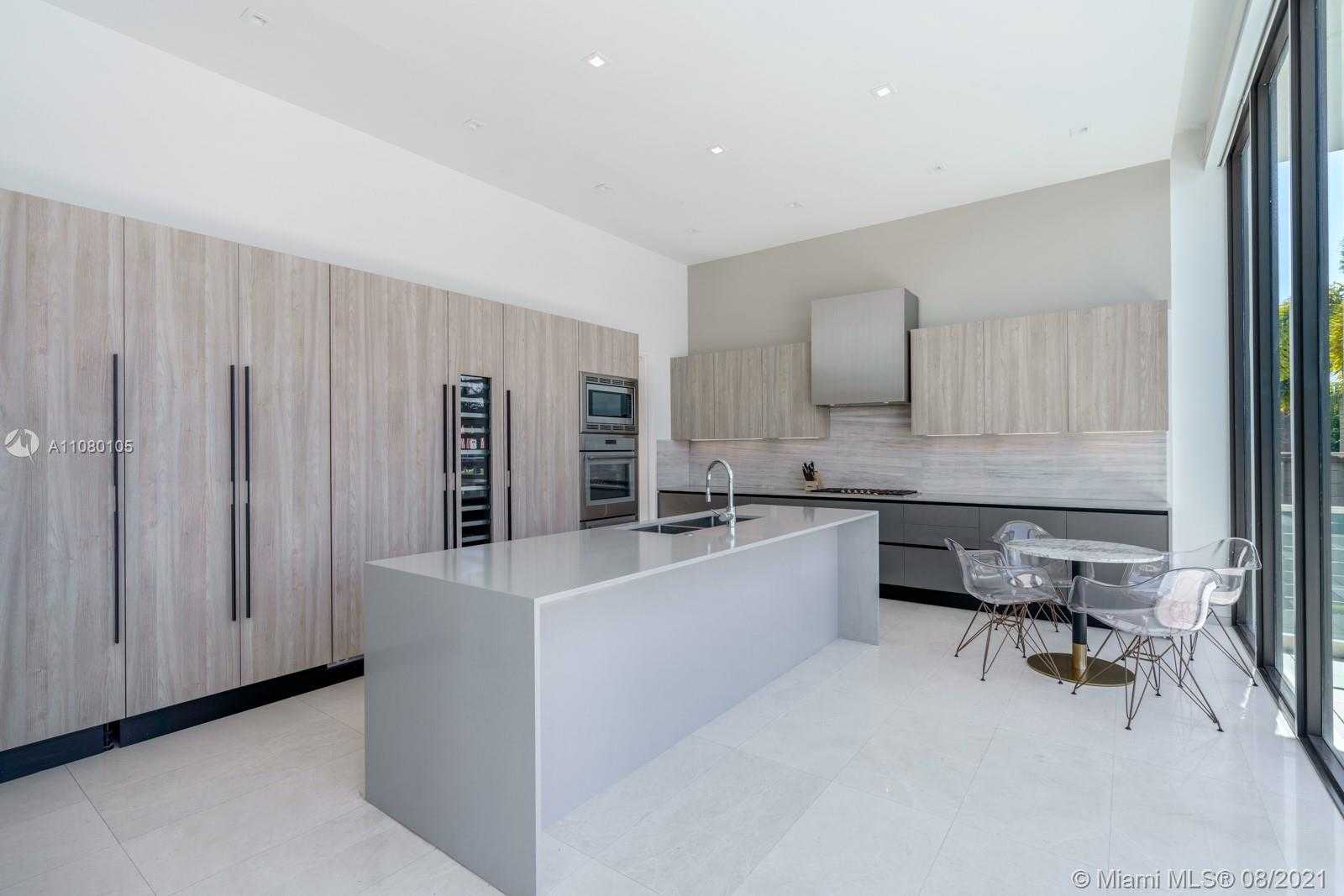 Small Image of 3260 NORTH EAST 165TH ST, North Miami Beach Number 12