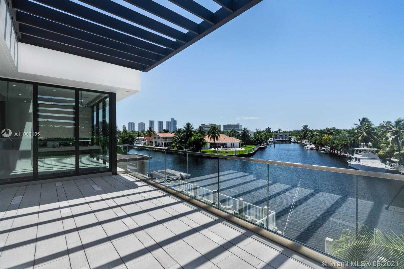 Small Image of 3260 NORTH EAST 165TH ST, North Miami Beach Number 16