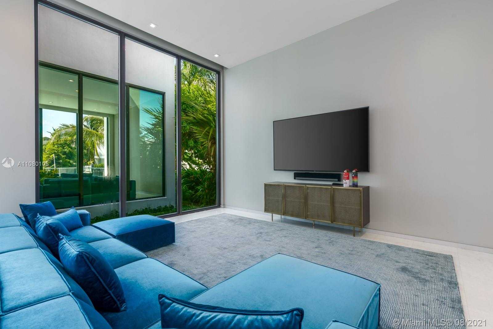 Small Image of 3260 NORTH EAST 165TH ST, North Miami Beach Number 19